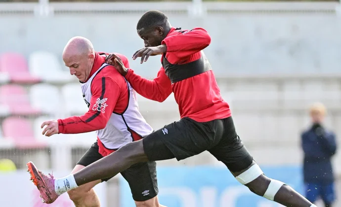 El Rayo retoma los entrenamientos con la enfermería vacía y la única duda del césped