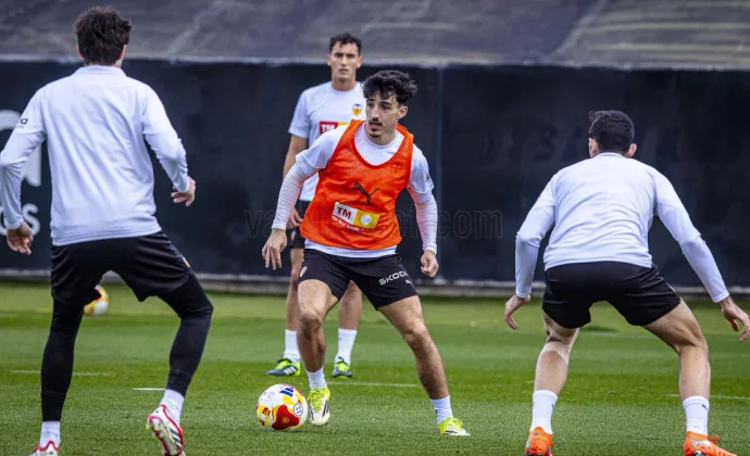 Hugo Duro y Danjuma no se ejercitan con el grupo en la sesión de este miércoles