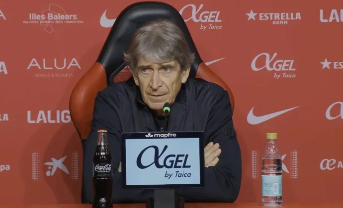 Pellegrini analiza el triunfo y habla de Bakambu, Cucho, Chimy y el objetivo del equipo
