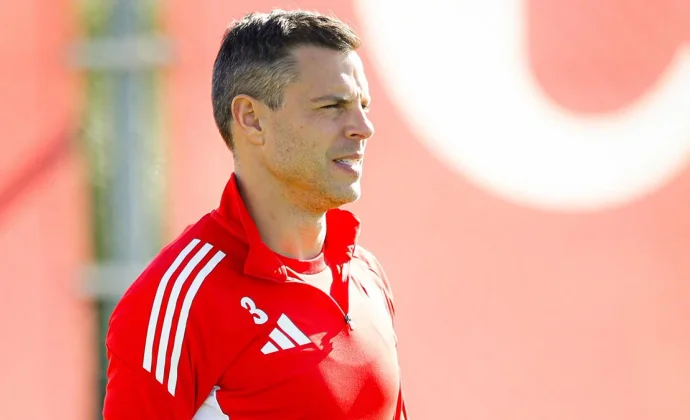 El Sevilla regresa al trabajo con Azpilicueta y Januzaj con el grupo