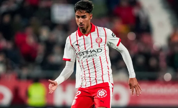 Vitor Reis no vio la quinta amarilla: el acta arbitral se la atribuye a Witsel