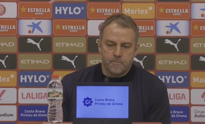 Flick analiza la derrota, la pérdida del liderato, el arbitraje y habla de Pedri, Rashford y Gavi