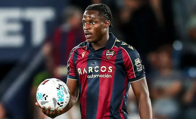 Etta Eyong, disponible para Luis Castro contra el Villarreal