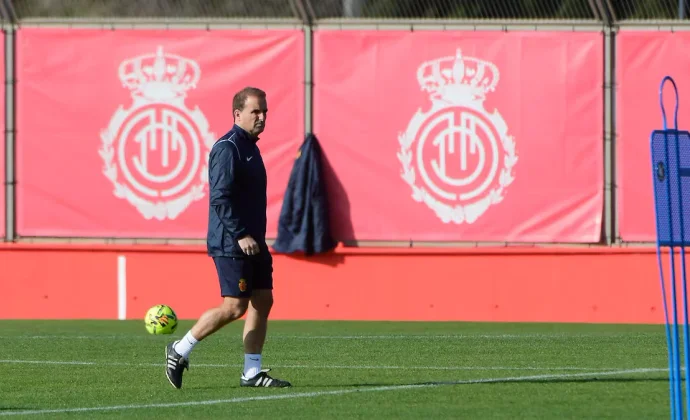 El Mallorca vuelve al trabajo con Mojica al margen por molestias