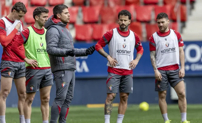 Víctor Muñoz vuelve al grupo tras superar las molestias