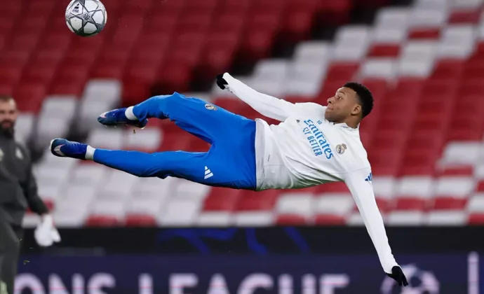 Mbappé está bien, pero no se descarta una gestión de minutos en Pamplona