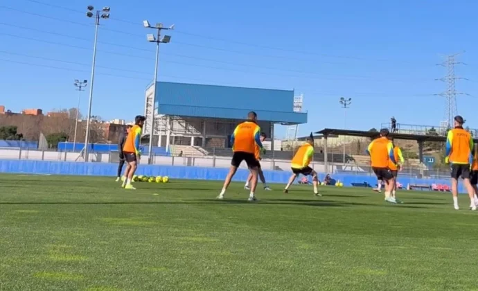 El Getafe completa otra sesión sin el alta de Mayoral