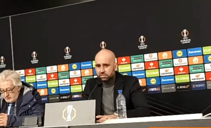 Giráldez celebra el pase a octavos y habla de Radu, Vecino, Marcos Alonso, Starfelt y Álvaro Núñez