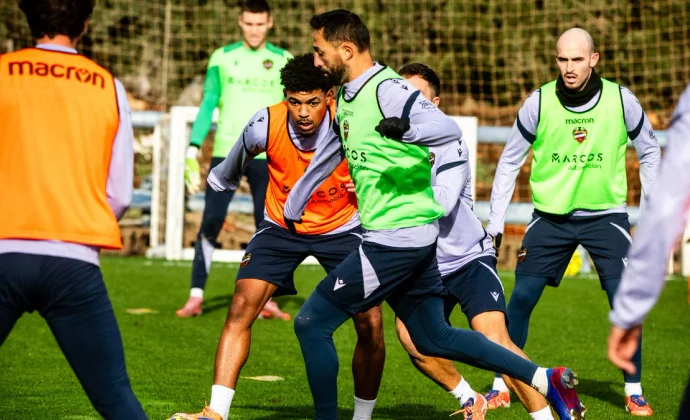 El Levante inicia la semana de trabajo sin los tres lesionados ni Iván Romero