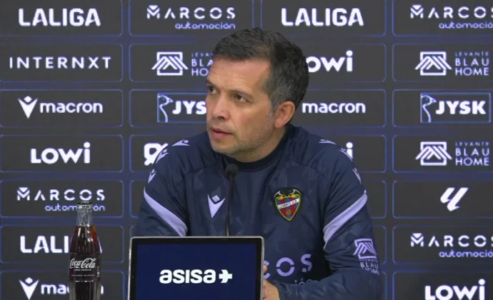 Luis Castro, sobre Iván Romero, Etta Eyong, Elgezabal, Raghouber y el Alavés