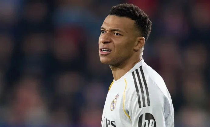 Según Cadena SER, Mbappé estará tres semanas más de baja