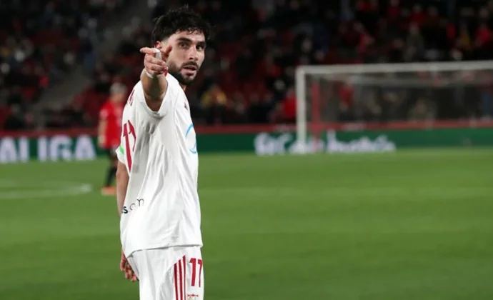 Maupay se cae de la convocatoria a última hora