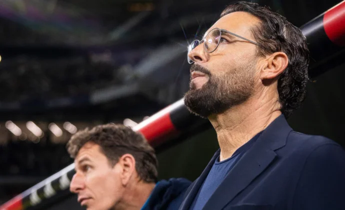 El Real Madrid se ahoga en fútbol Champagne