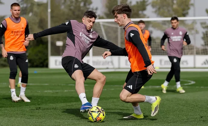 Camavinga y Asencio completan parte de la sesión del jueves con el grupo