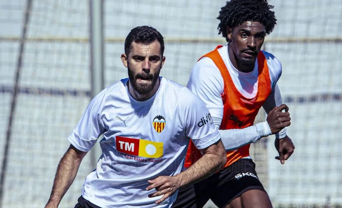 Corberán perfila su once para el domingo