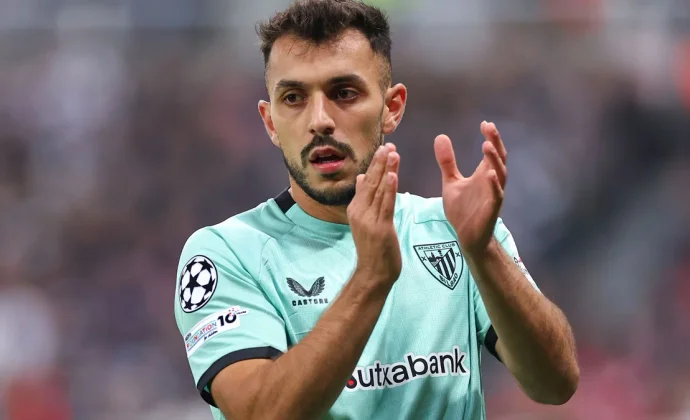 Aitor Paredes cae lesionado y será baja para recibir al Barcelona