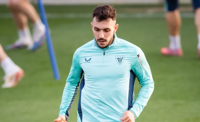 Parte médico oficial de Aitor Paredes, baja contra el Barcelona