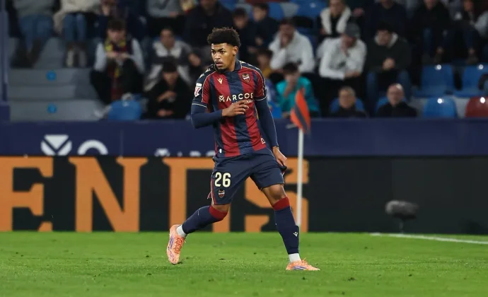 Las pruebas a Kareem Tunde descartan una rotura