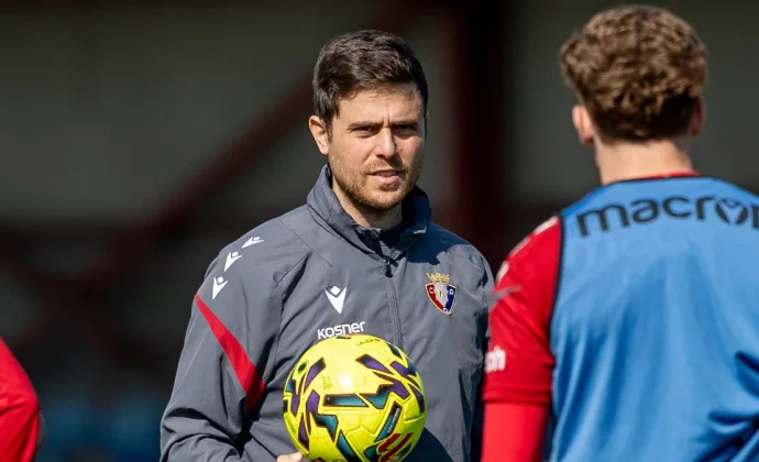 Lisci ensaya con el tridente Rául Moro, Víctor Muñoz y Budimir