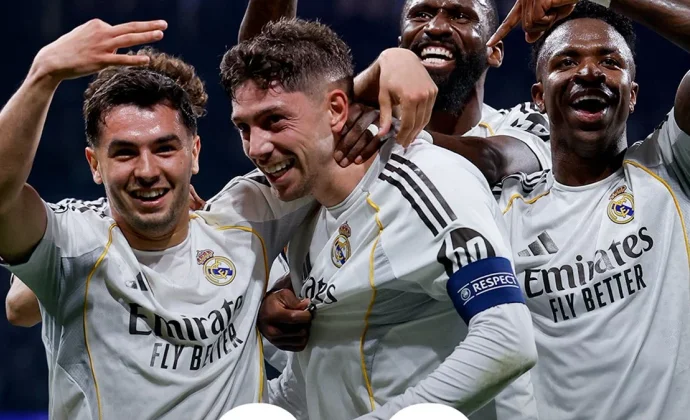 Valverde esculpe los cuartos convertido en leyenda