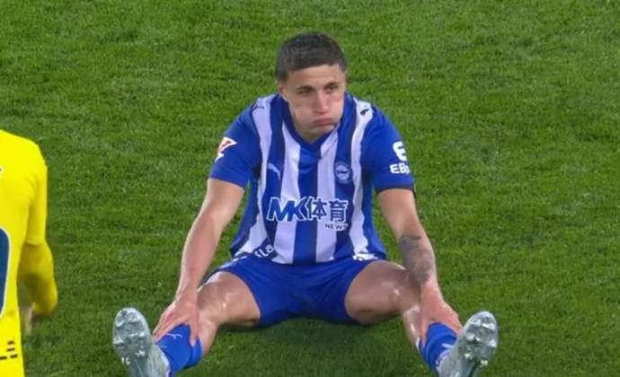 Tenaglia pide el cambio asfixiado y con fatiga muscular