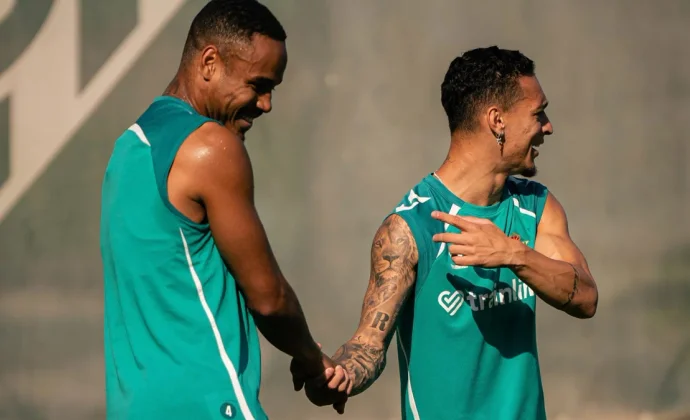 Vuelta al trabajo del Betis con pruebas para Natan, pero sin lesión