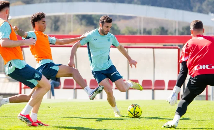 Laporte, Nico Williams y Paredes, bajas en la sesión de este martes en Lezama