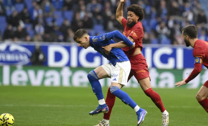 Danjuma desafía la confianza de Corberán