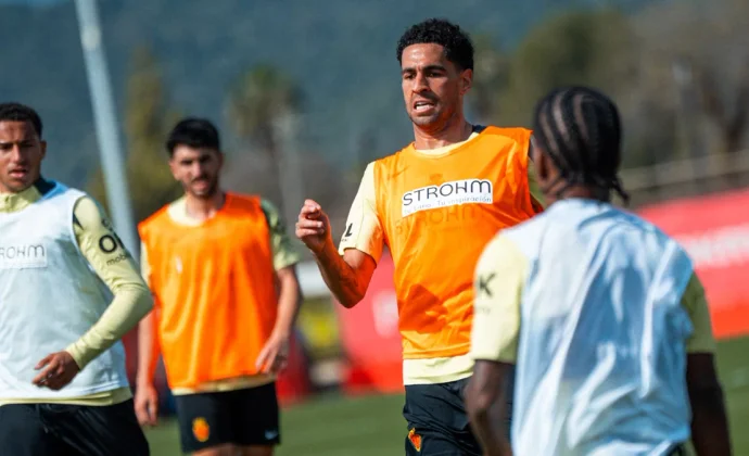 Llabrés vuelve al grupo. Abdón y Kumbulla siguen al margen