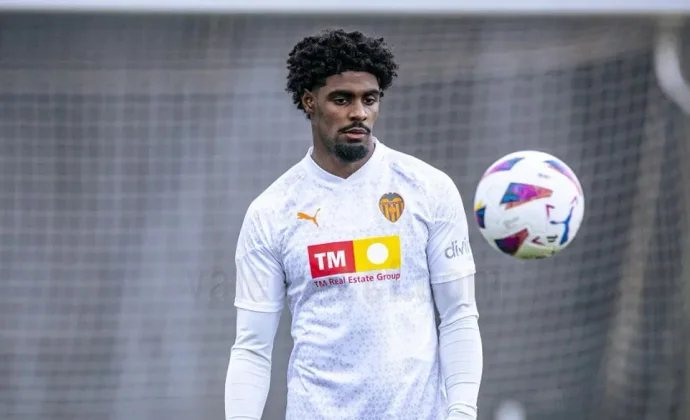 Thierry no completa la segunda parte del entrenamiento