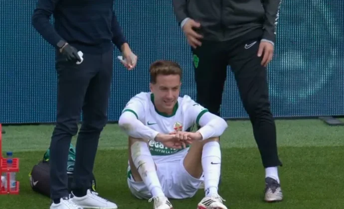 Marc Aguado se retira con problemas físicos del partido contra el Mallorca