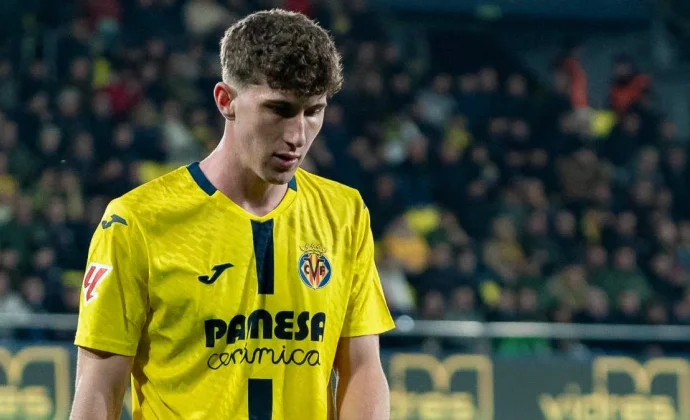 Pau Navarro, el verdadero mariscal de la defensa grogueta