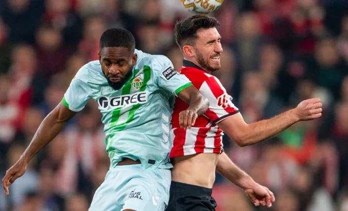 Laporte fue sustituido porque se le estaba cargando el isquio