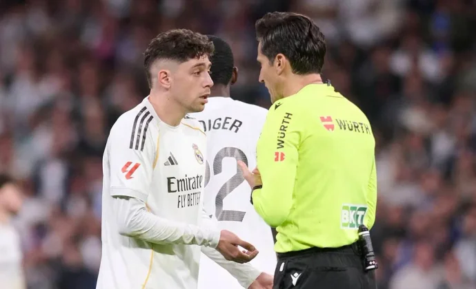 Valverde se expone a una sanción de dos partidos, pero el Real Madrid recurrirá