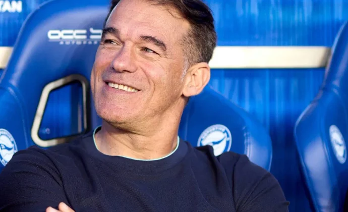 El Sevilla, en negociaciones avanzadas con Luis García Plaza