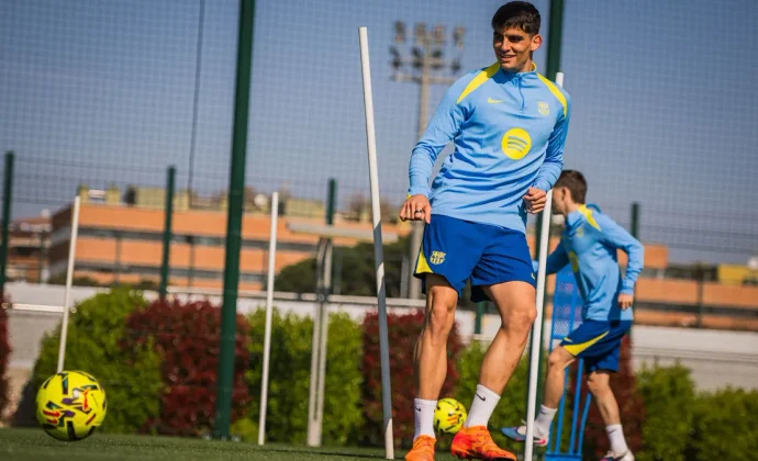 Gerard Martín vuelve al grupo y Eric García sigue con su recuperación al margen