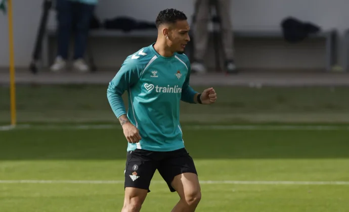 Antony seguirá un plan especial durante el parón para solventar sus problemas en el pubis