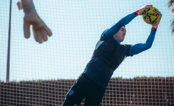 Elche entrena sin los lesionados ni los internacionales