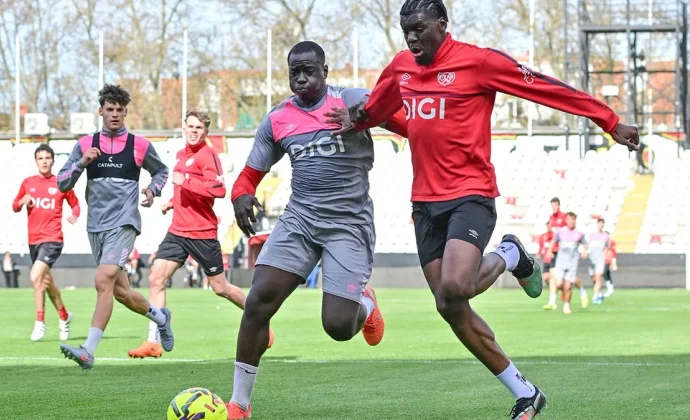 Partidillo del Rayo contra el filial sin Akhomach ni los internacionales