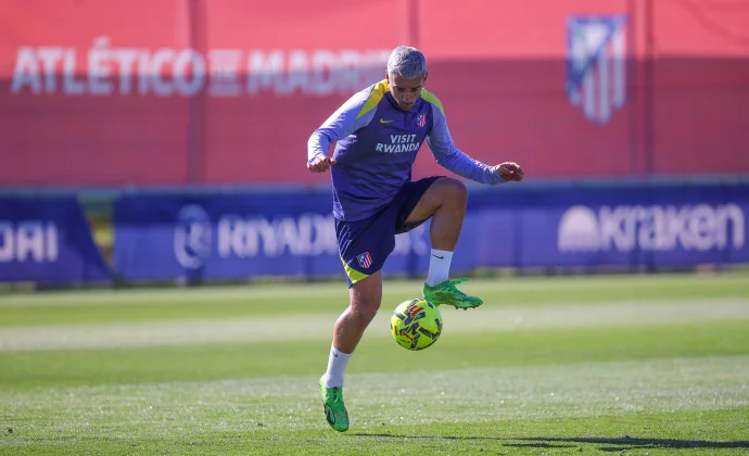 Mendoza y Pubill siguen al margen, pero aceleran hacia el Barcelona