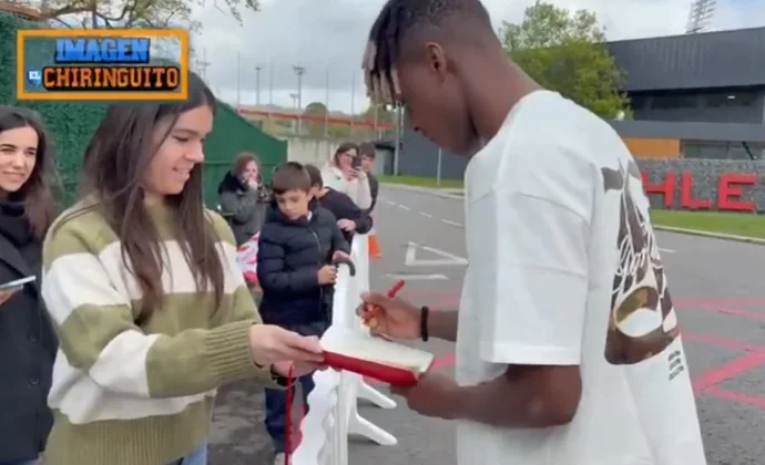 Nico Williams, con optimismo moderado para tener minutos este fin de semana