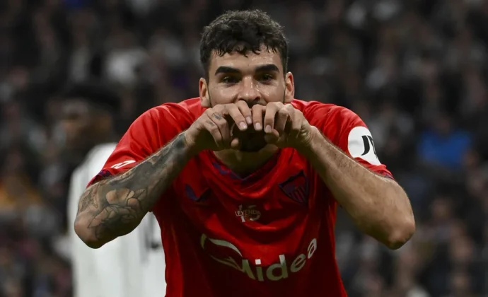 Isaac Romero tendrá más protagonismo con Luis García, según Diario de Sevilla