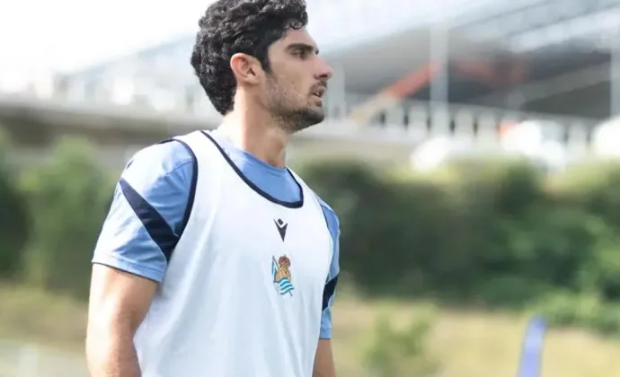 Guedes pasa por la enfermería por un golpe