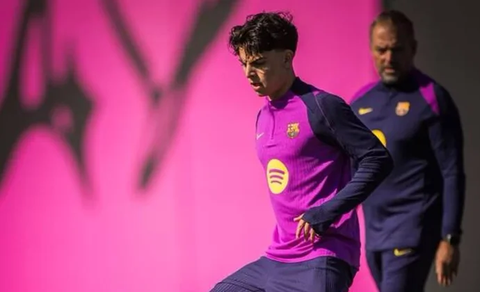 Xavi Espart entrena con normalidad tras confirmarse que no sufre lesión