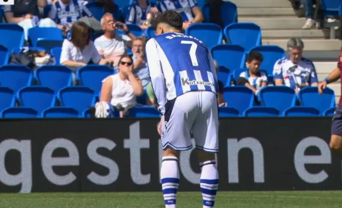 Barrenetxea se retira lesionado del partido contra el Levante