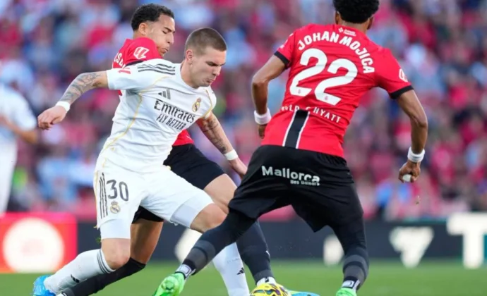 Mastantuono ve su quinta tarjeta amarilla y se pierde la visita del Girona