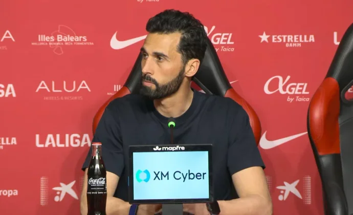 Arbeloa analiza la derrota, las opciones del título y el impacto de Bellingham