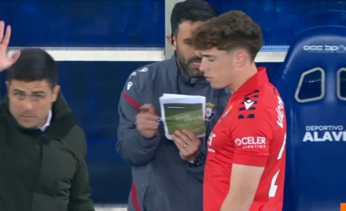 Víctor Muñoz fue suplente en Vitoria por una leve gripe, aunque terminó entrando