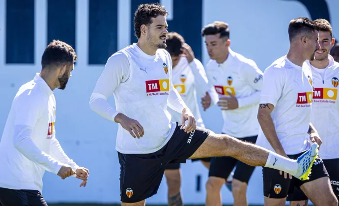 El Valencia vuelve al trabajo sin los cuatro lesionados