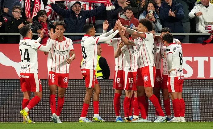 El Villarreal le regala al Girona una licencia para soñar